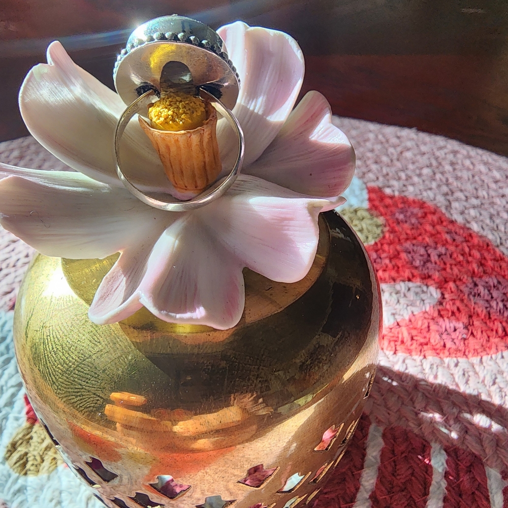 Ring - Picture 2 of 4